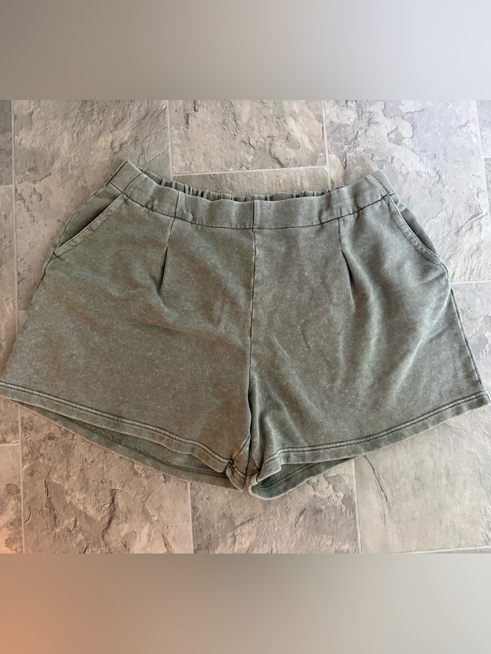 Aerie Green Elastic-Waist Casual Shorts